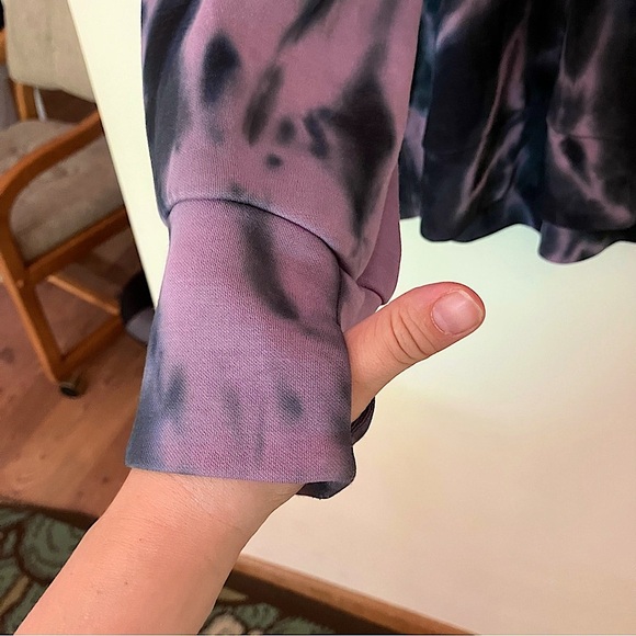 Torrid Women Plus Size Black and Purple Oversized Tie Dye Pullover Sweatshirt 4X - Picture 6 of 9